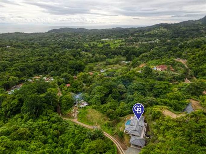 Stunning 3 Bedroom Luxury Ocean View Home