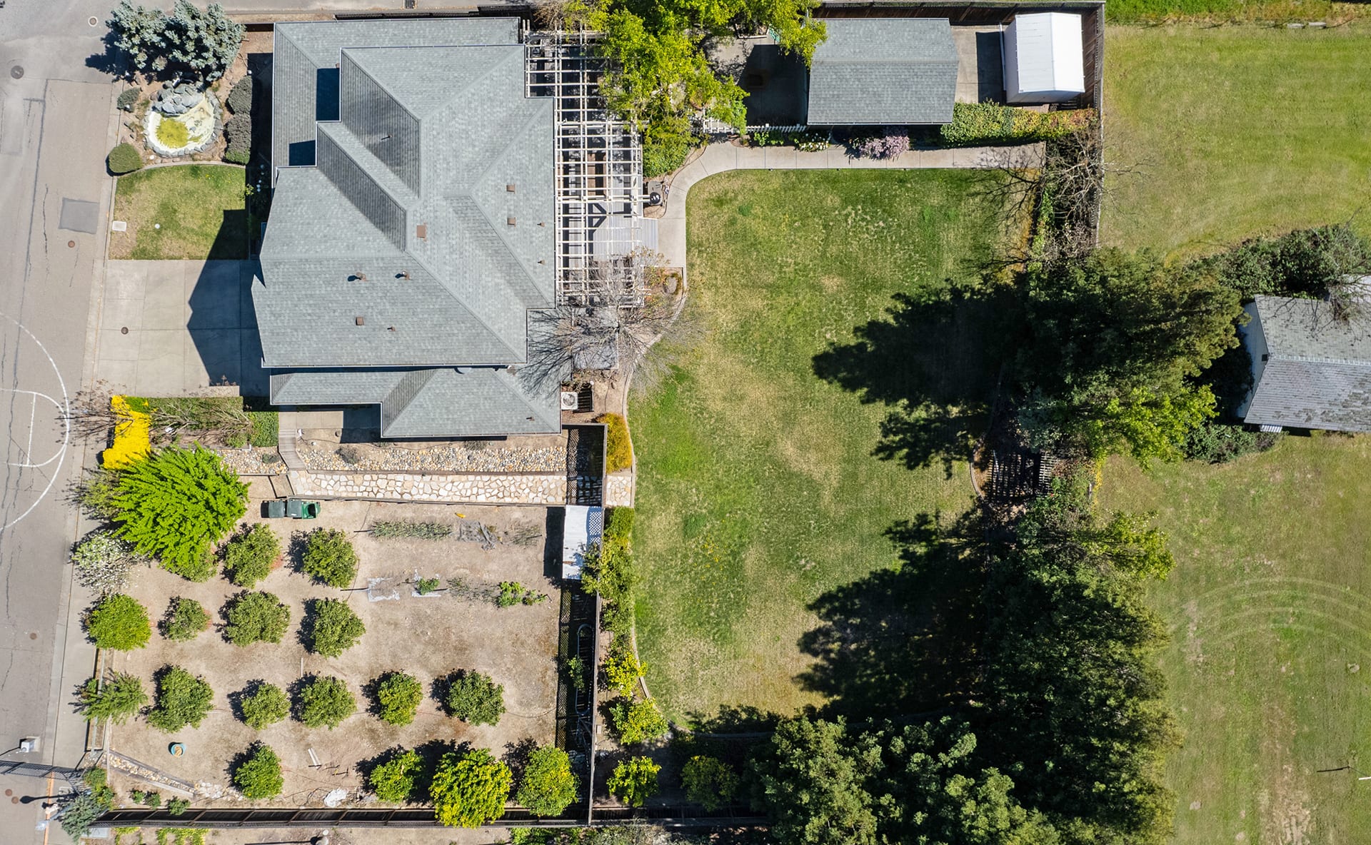 Wine Country Perfection - 1548 Healdsburg Avenue