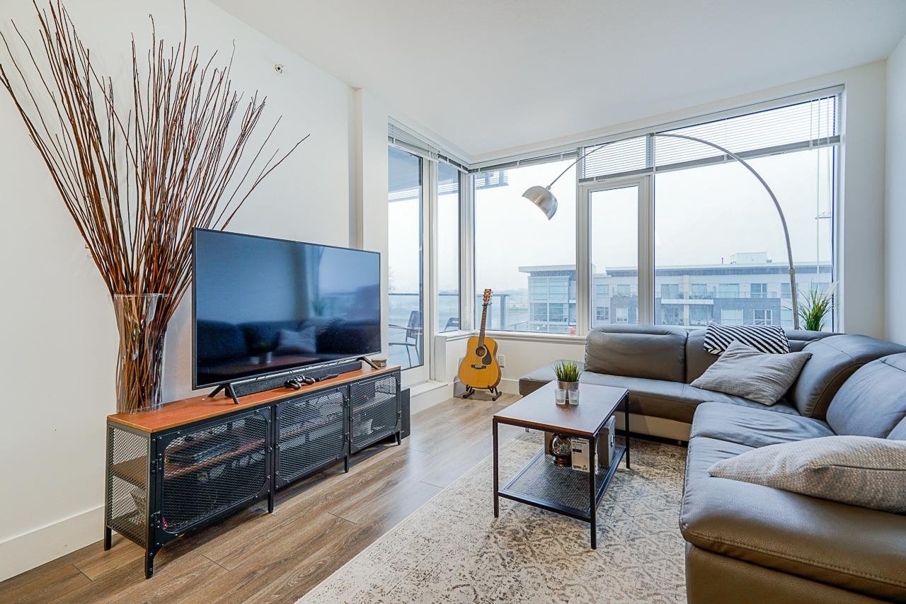 808-5233 Gilbert Rd
