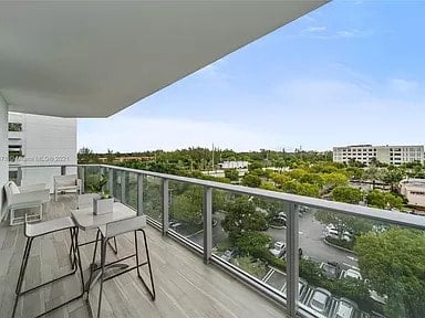 17301 Biscayne Blvd APT 602