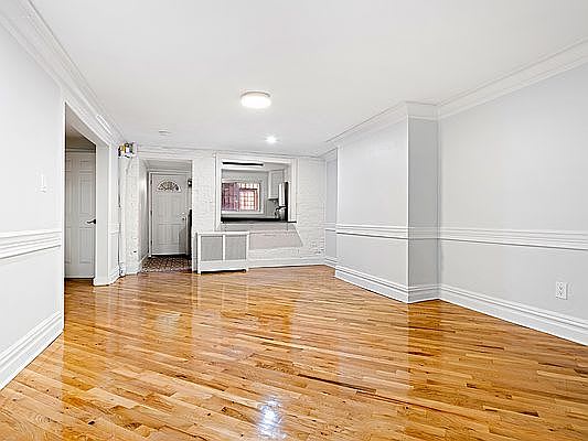 108 Ryerson St Apt: 1 