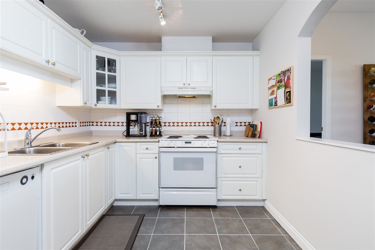 309-5735 Hampton Pl