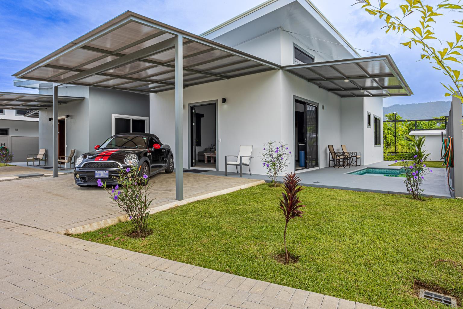 8 Home Subdivision in Uvita