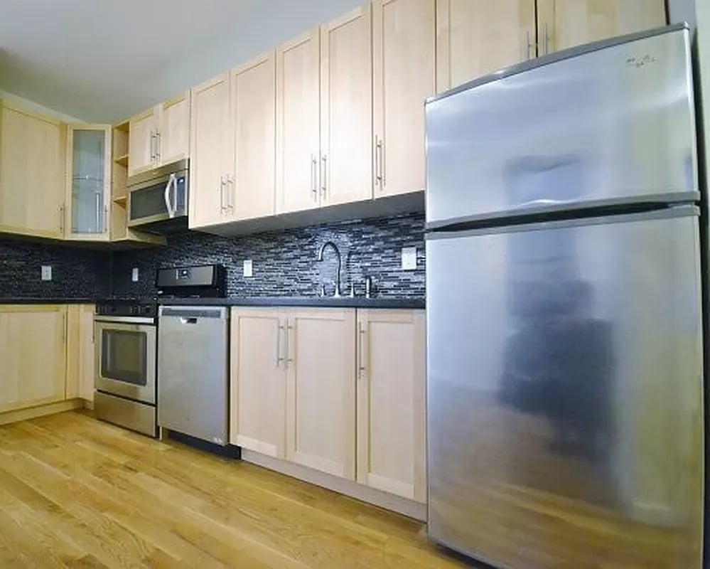101 Delancey Street Unit: 1A