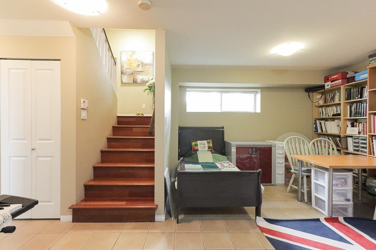 21-8701 16th Avenue, Burnaby