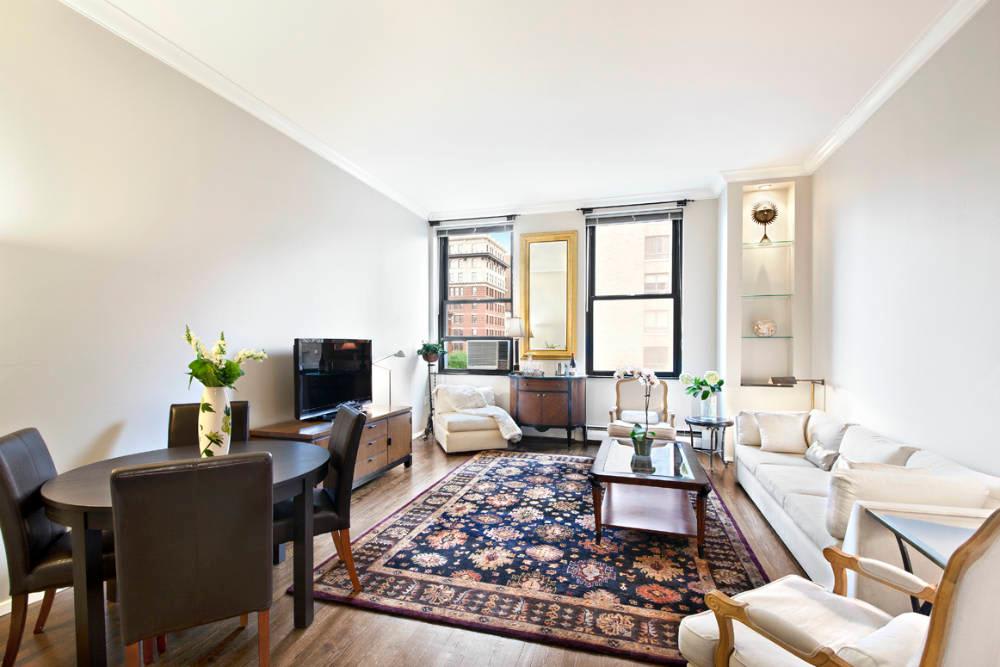 250 Mercer St Unit: D502