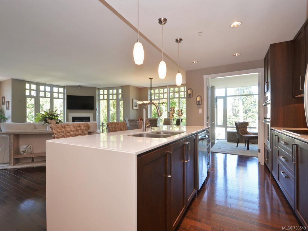 403-999 Burdett Ave
