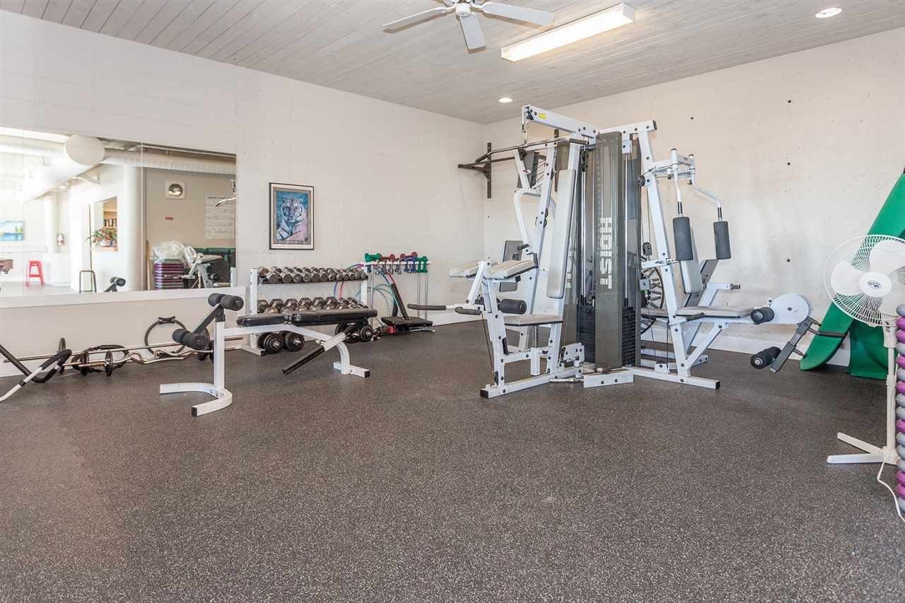 46-2242 Folkestone Wy