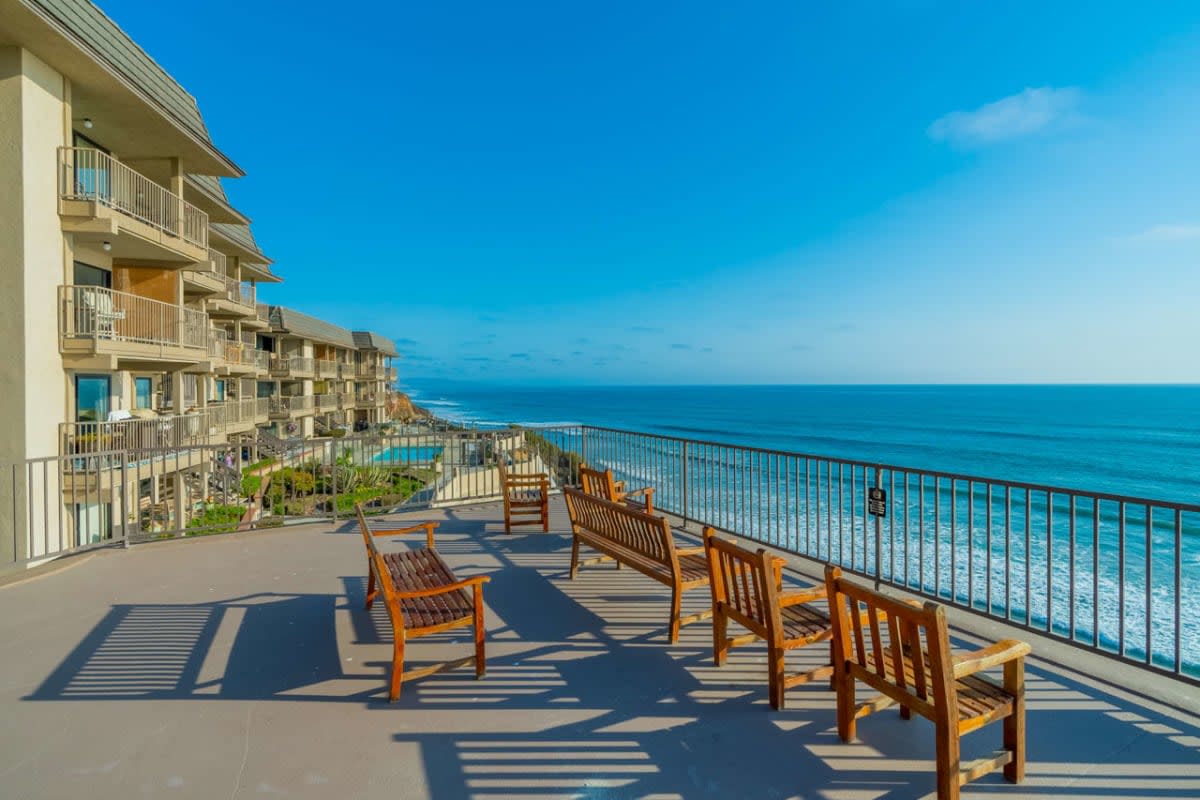 769 Ocean Surf Dr