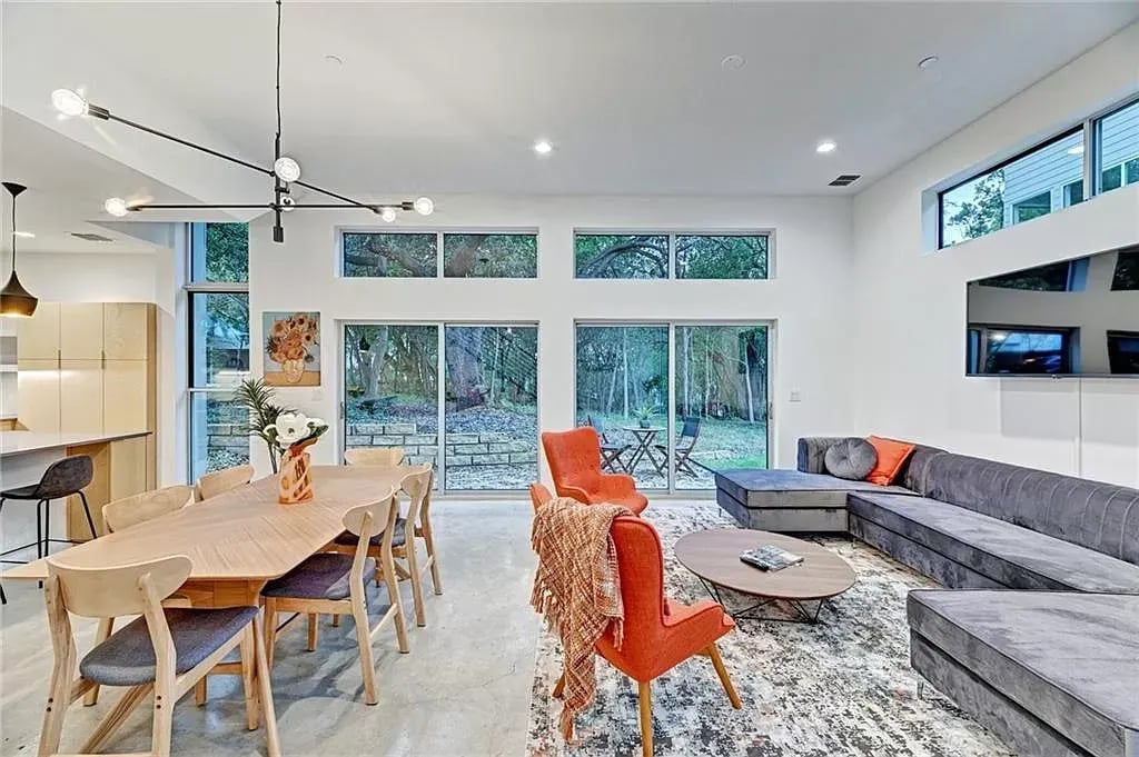 3112 Clawson Rd