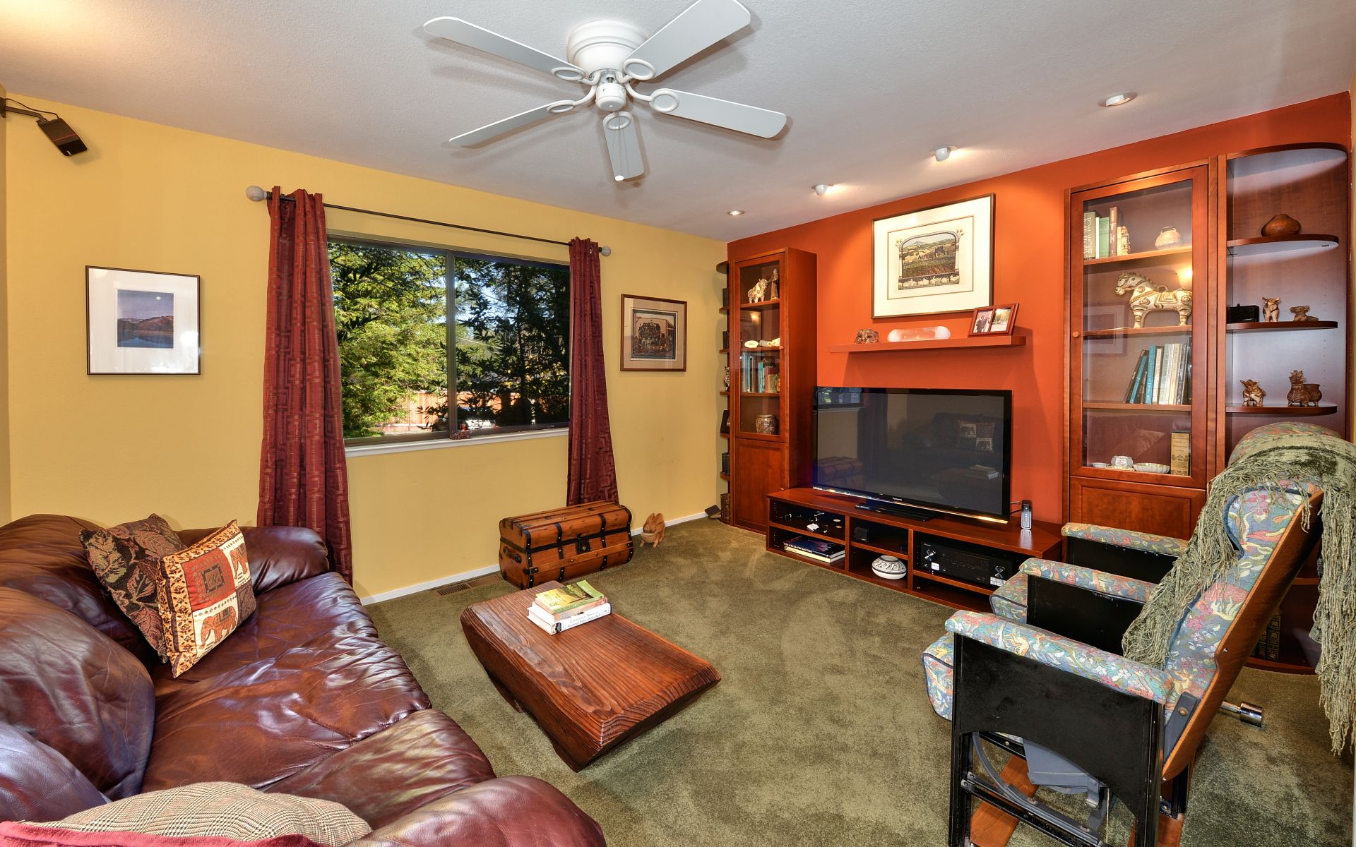 1030 Los Olivos Rd
