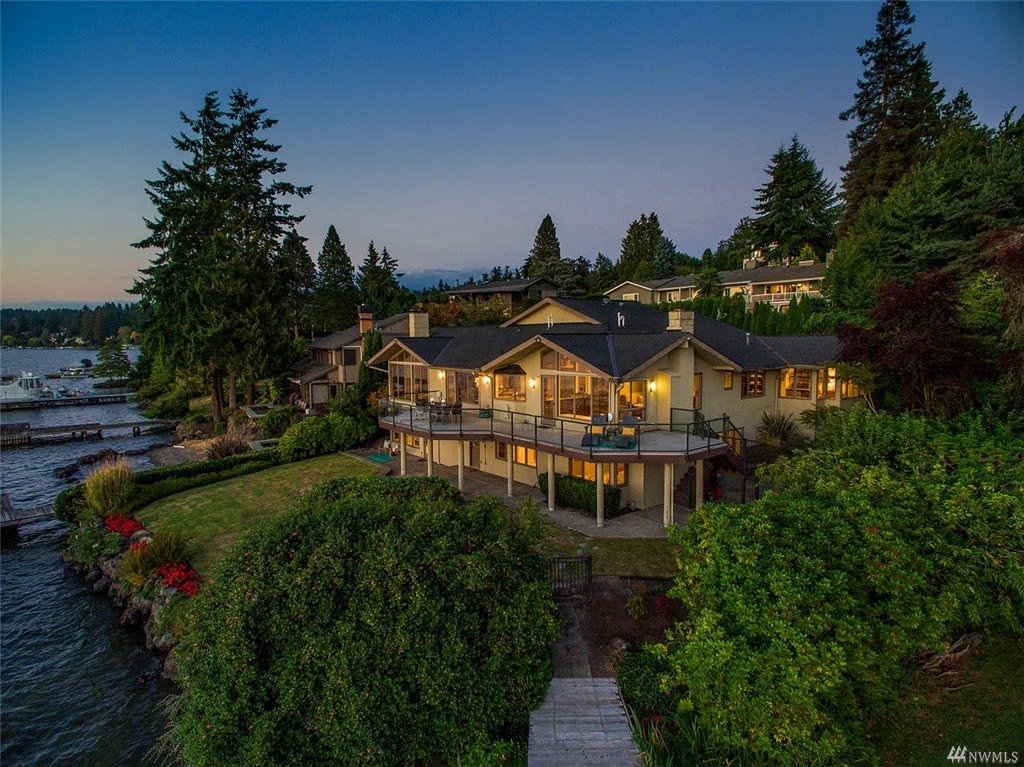 16 Meadow Ln