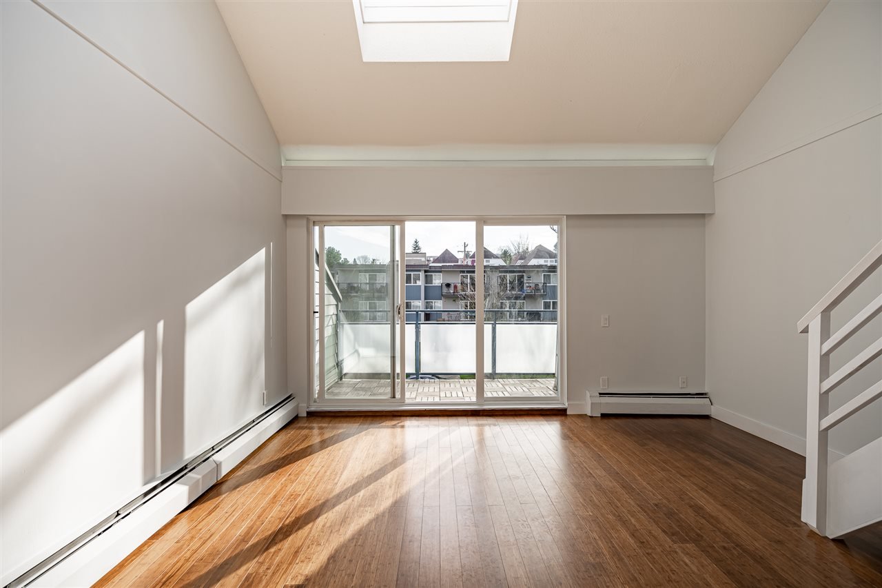 PH2-2125 York Ave