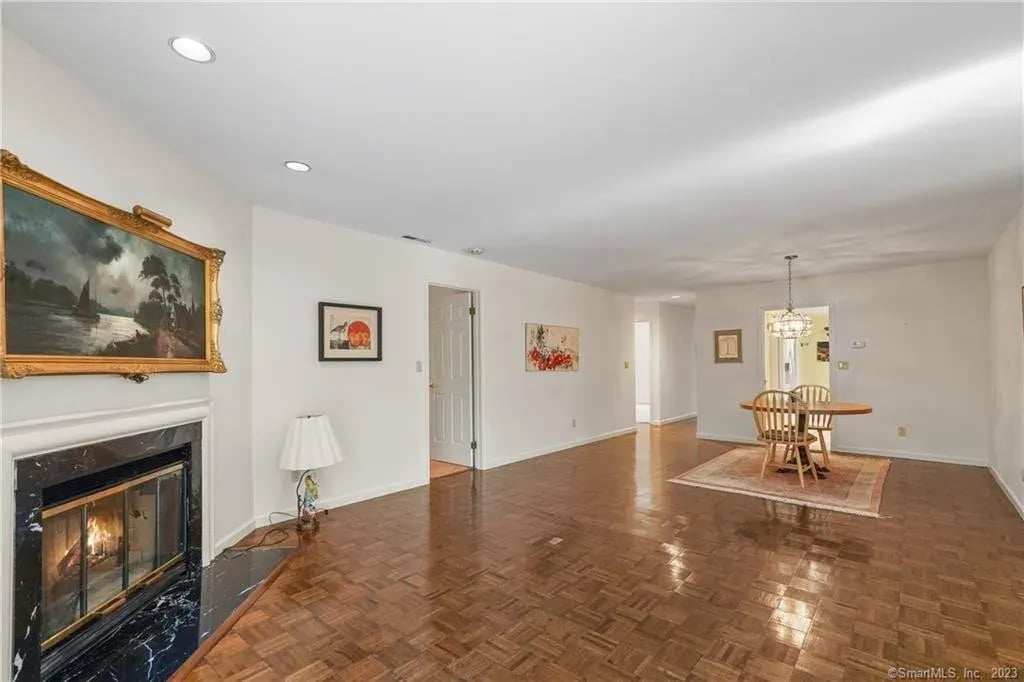 500 River Rd Apt 12