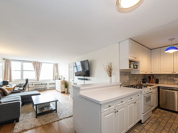 333 East 14th St. Unit: 8H