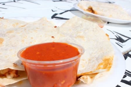 An Inside Look at Harrisonburg's Food Trucks: La Taurina Grill II