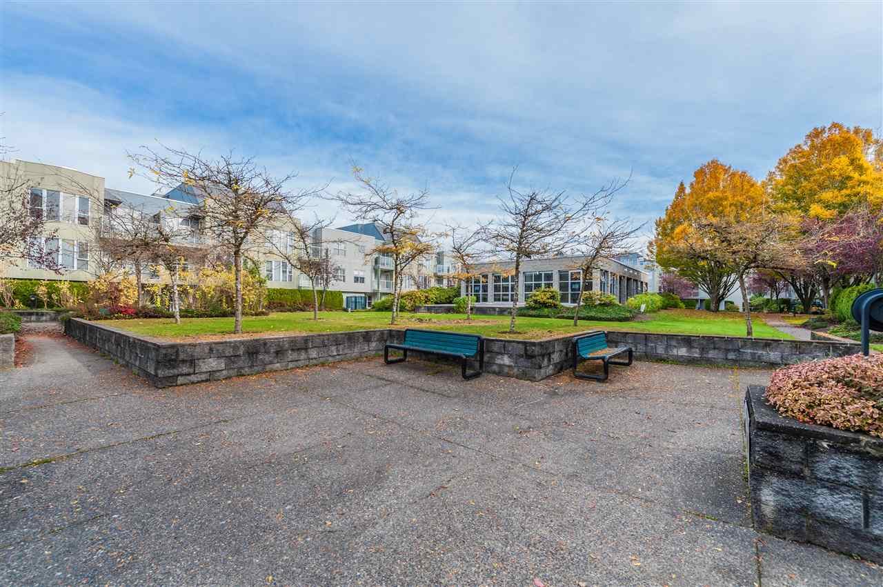 204-7700 St. Albans Rd