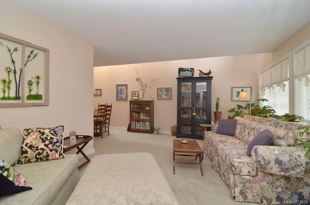 3985 Blenkinsop Rd