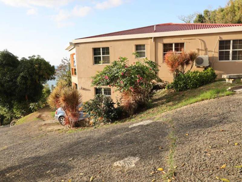 660 Apple Bay Three Bedrooms