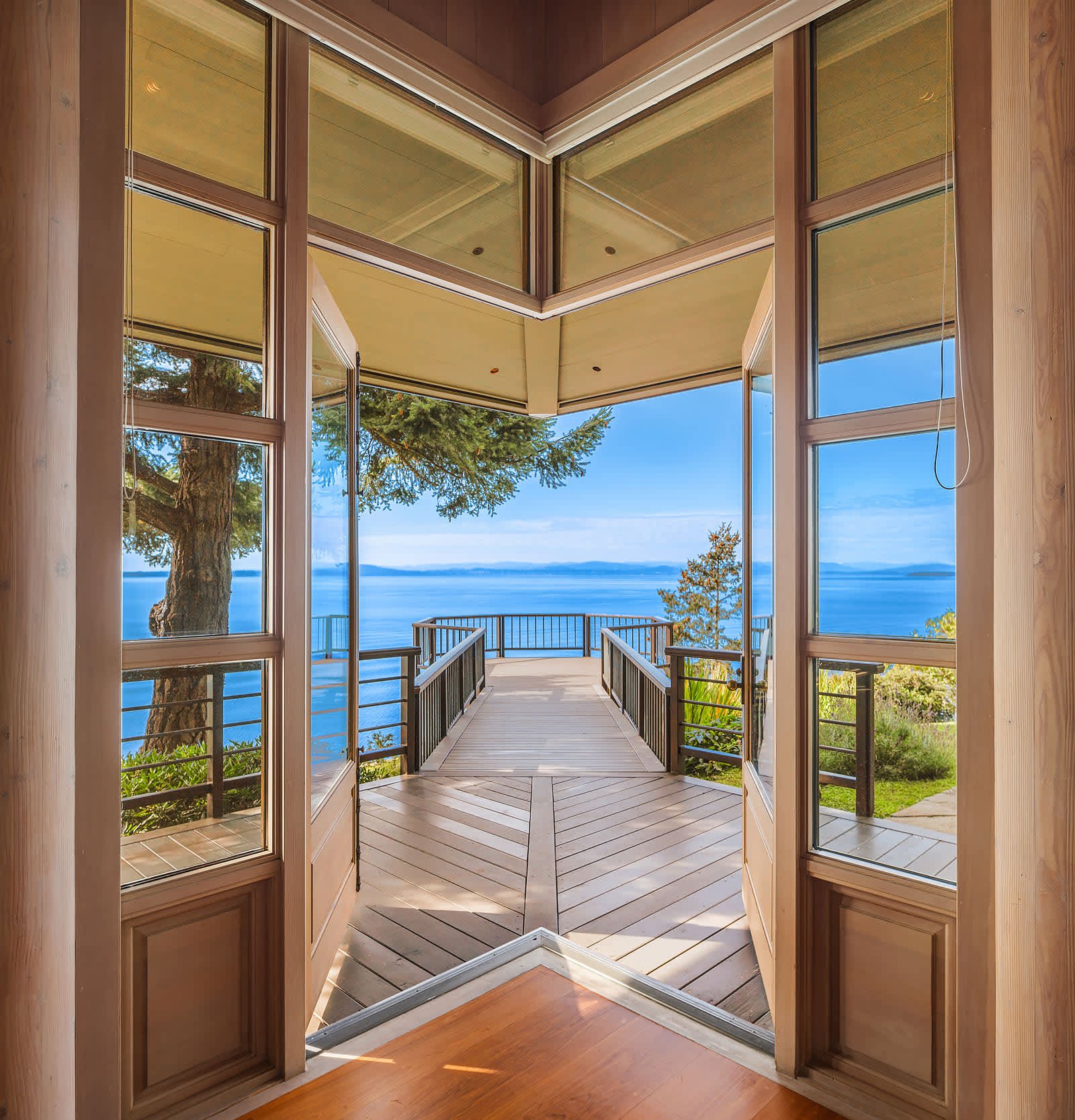 San Juan Island Estate - 723 Carefree Way - Friday Harbor