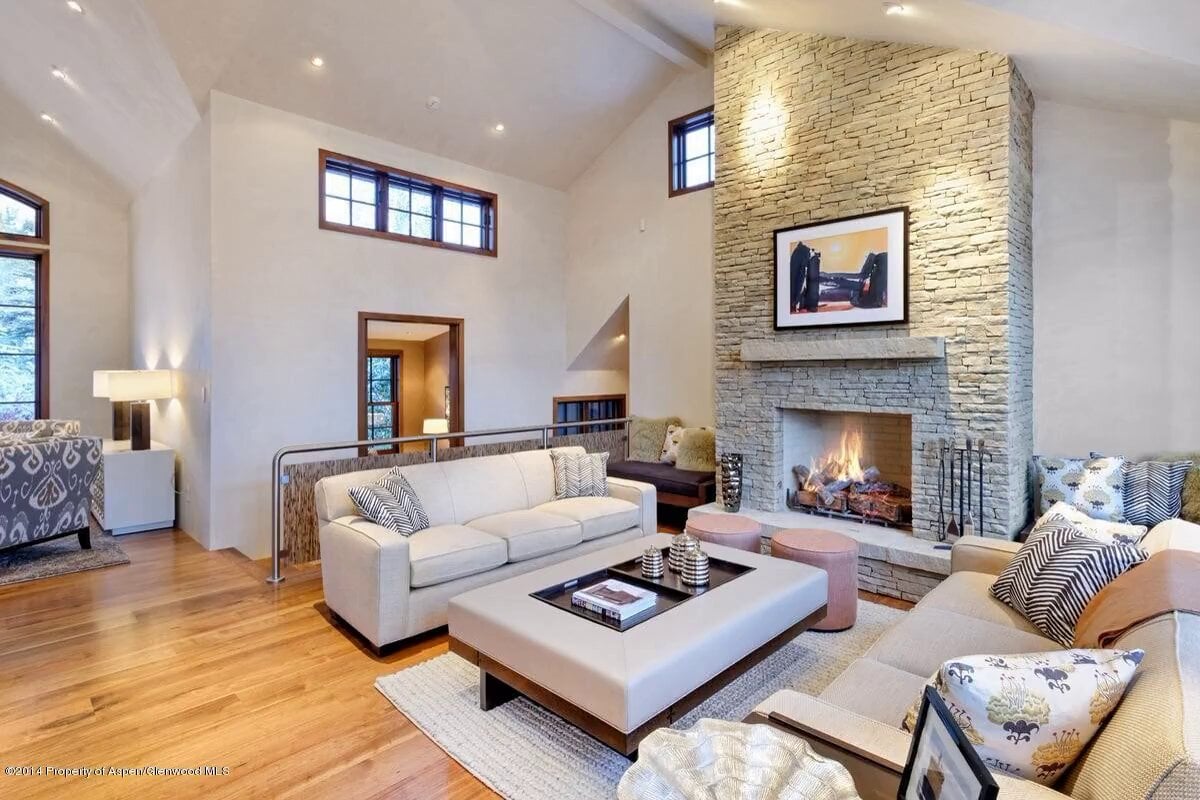 244 Antler Ridge Ln