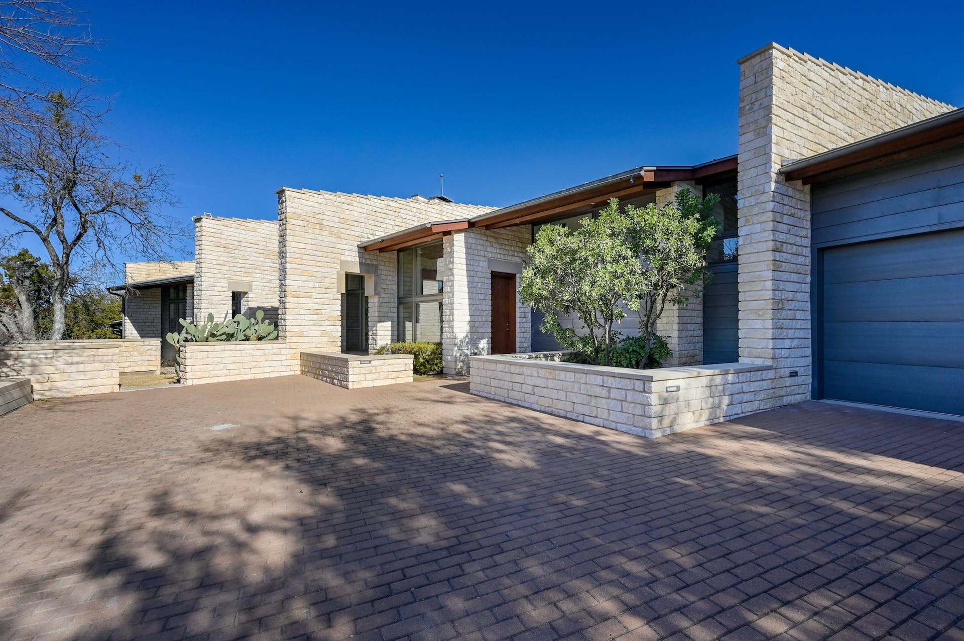 2917 Marina Shores Drive
