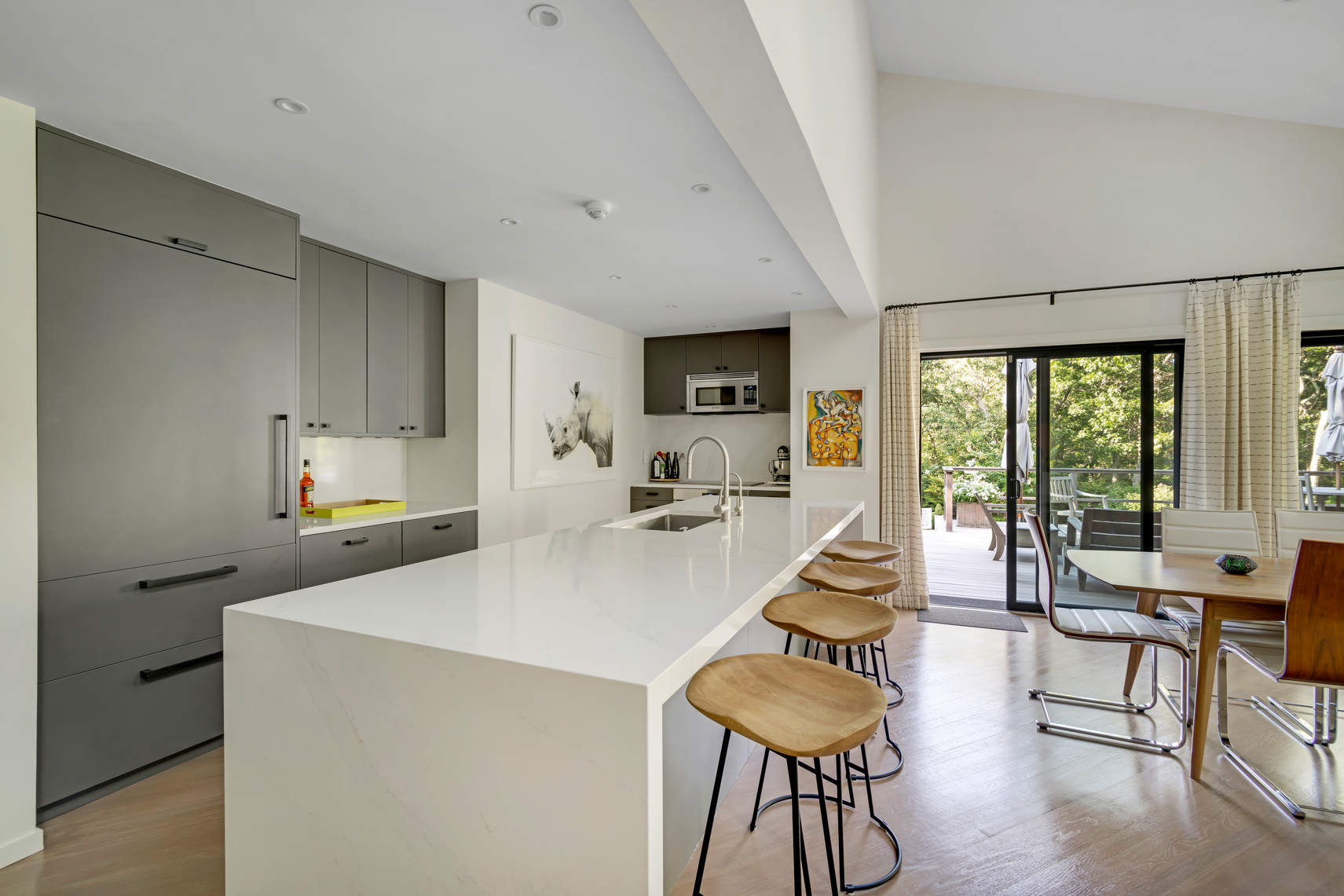Modern Versatility & Resort Living in Springs