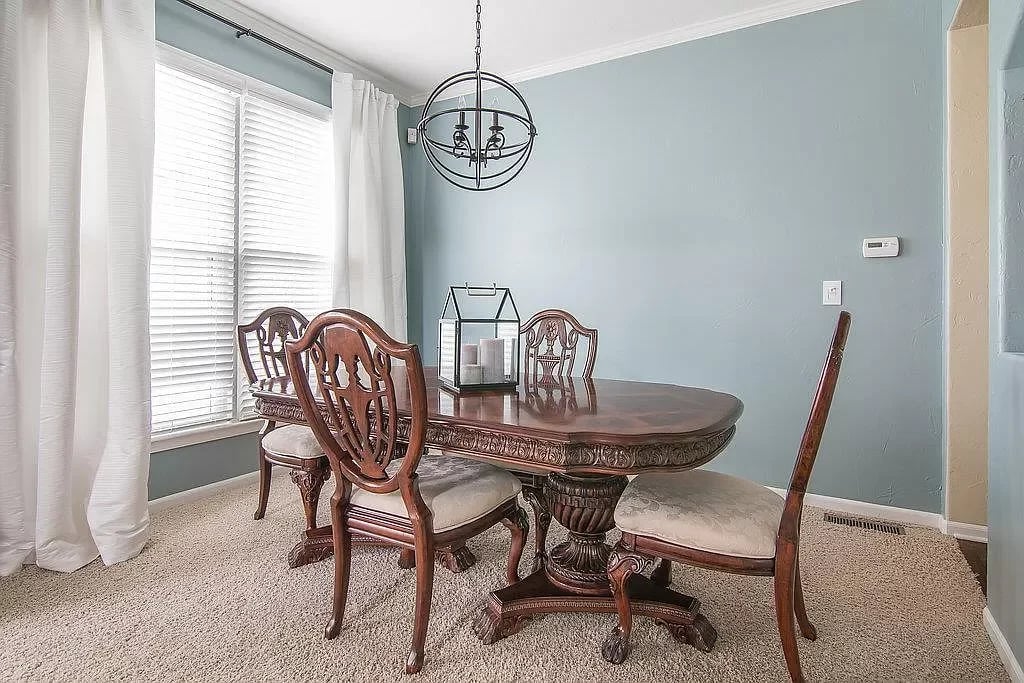 15512 S Kenwood Street