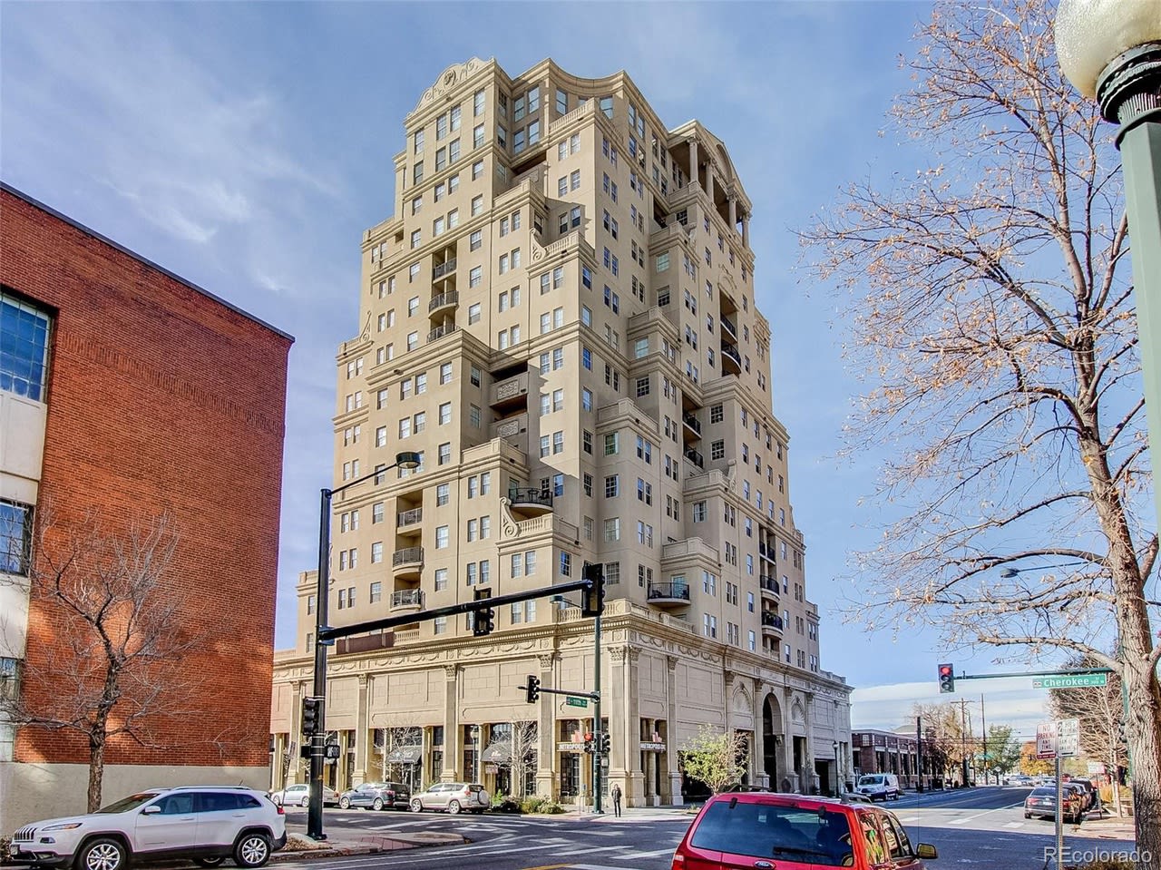 300 W 11th Ave #16D