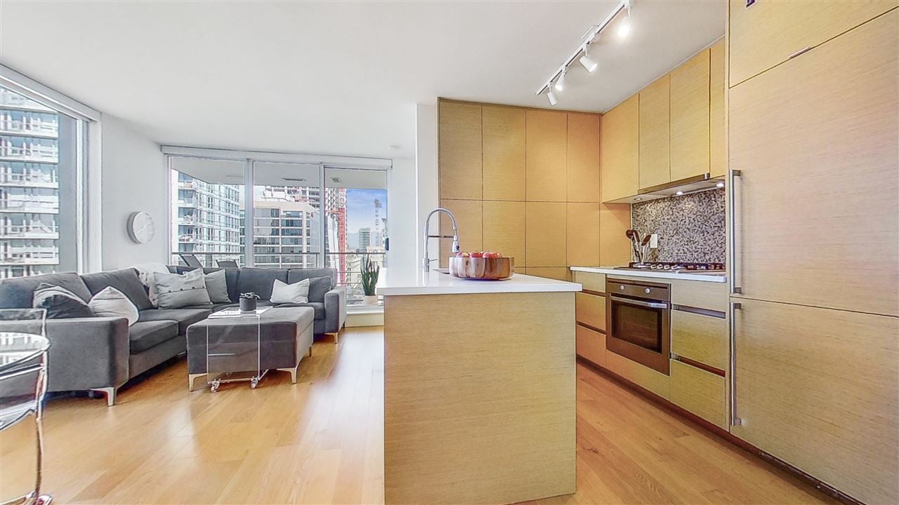 1705-565 Smithe Street, Vancouver