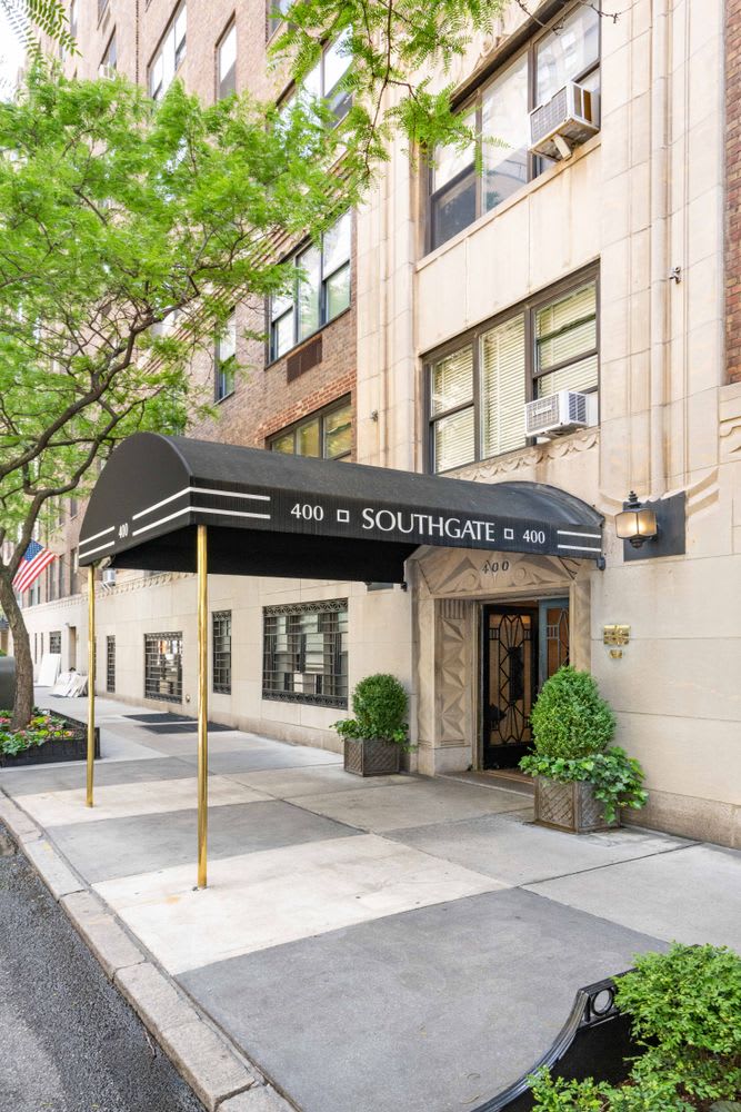 400 E 52nd St, Unit 6E