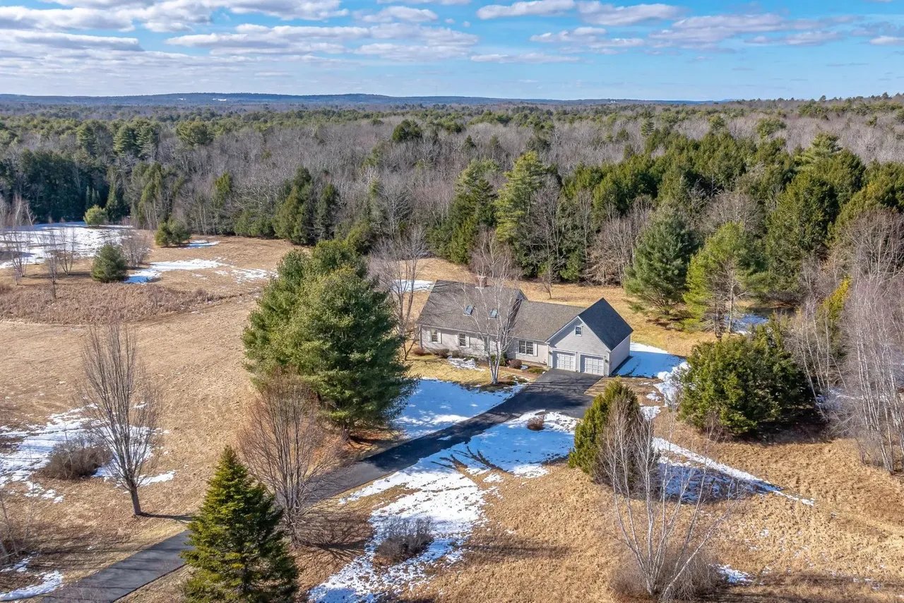 New Listing! 145 Berryfield Road,Yarmouth, ME 04096 – $995,000