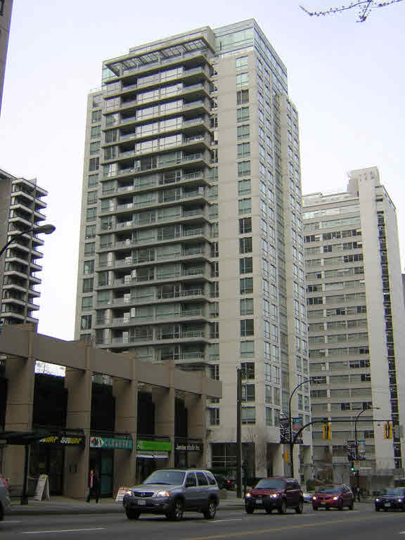 802-1420 W Georgia St