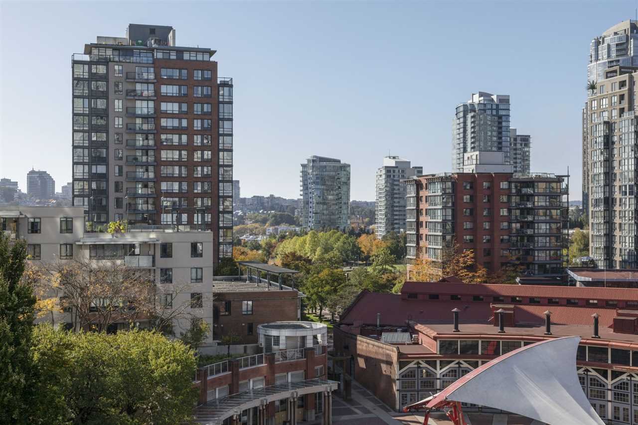 906-1199 Marinaside Crescent, Vancouver