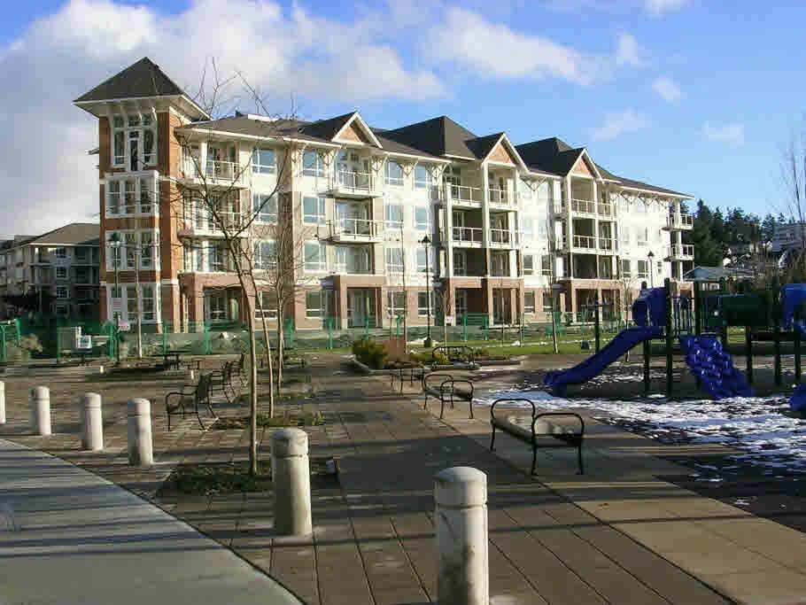 306-3551 Foster Ave