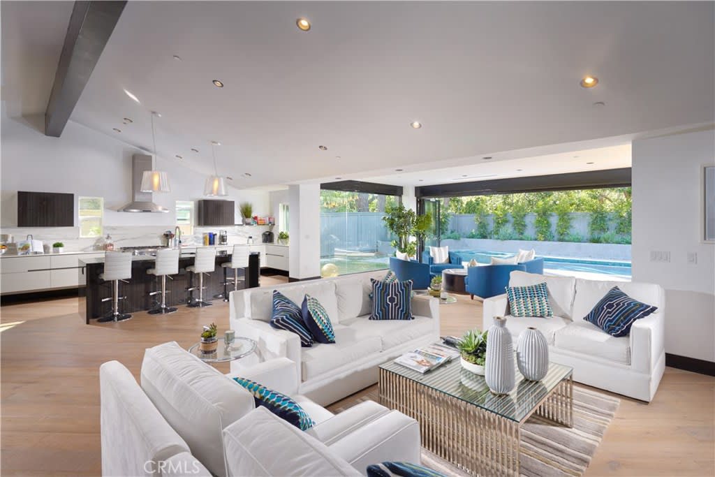 2017 Centella Place