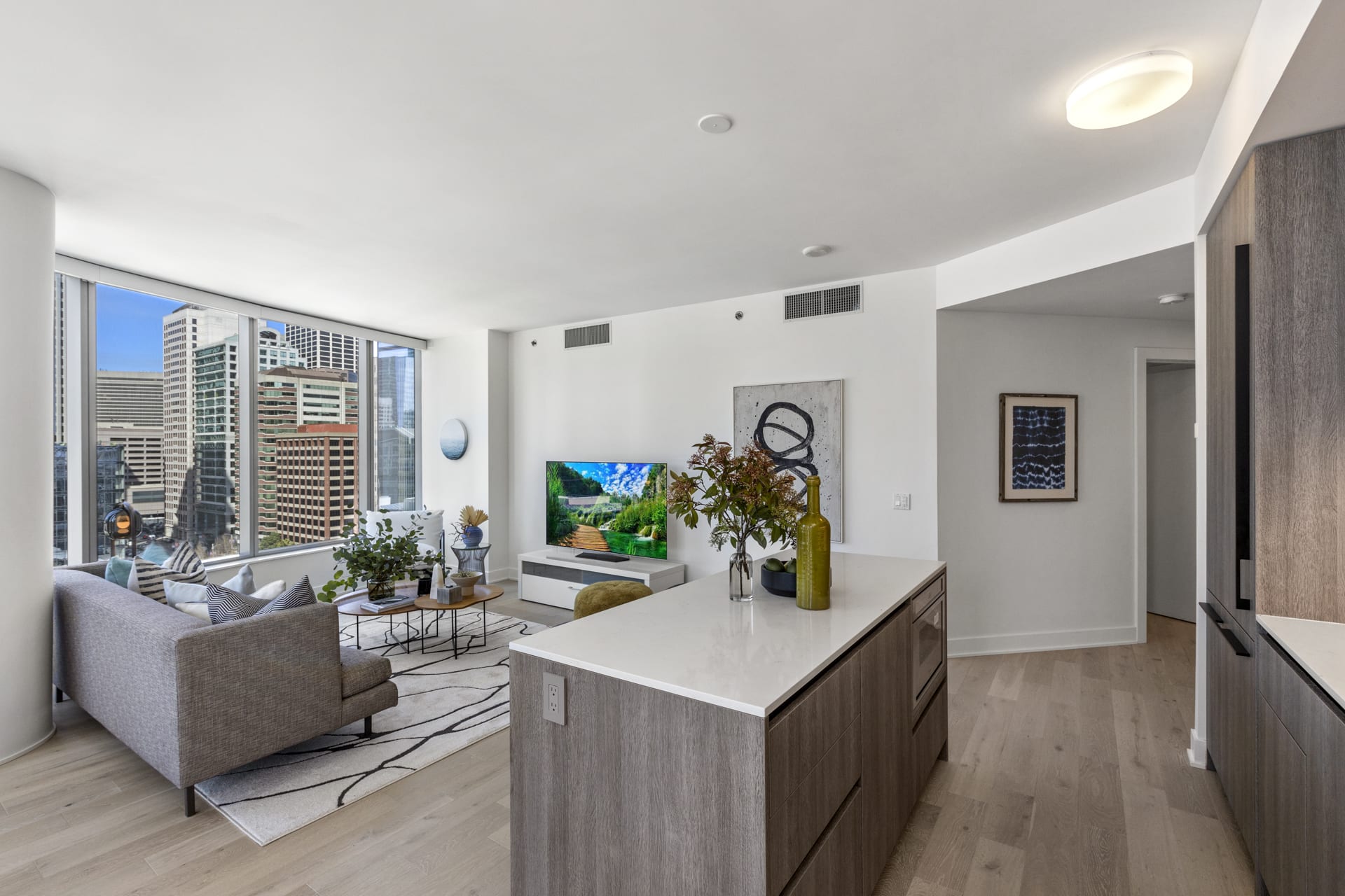 201 Folsom St #15A