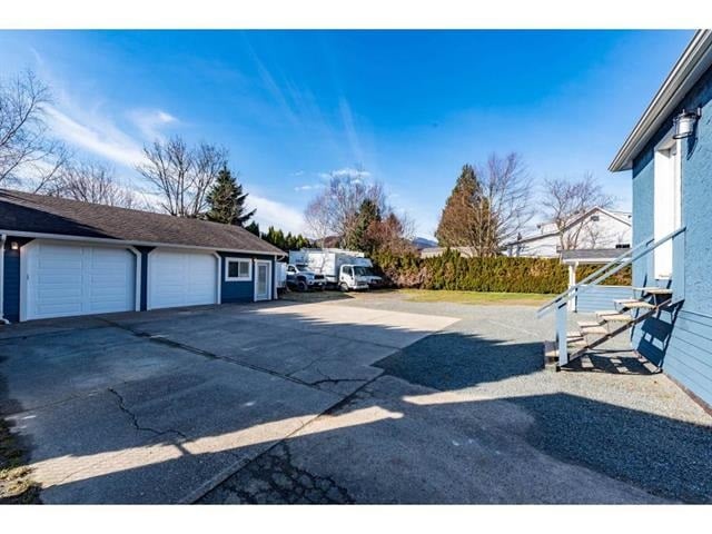 10185 Williams Rd
