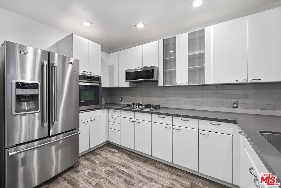 1617 S BEVERLY GLEN BLVD Unit: 203