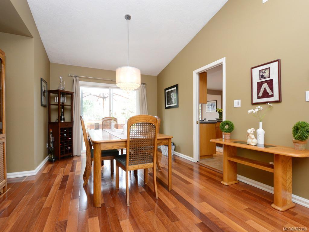 1370 Charles Pl
