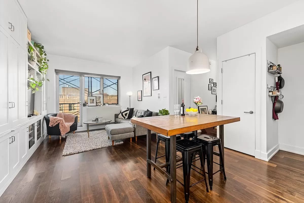 100 Maspeth Avenue Unit: 4G