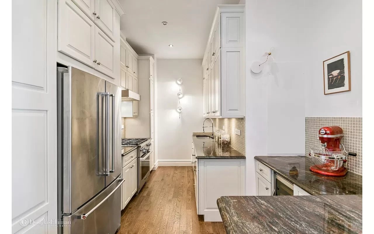 120 East 87th Street Unit: P12C