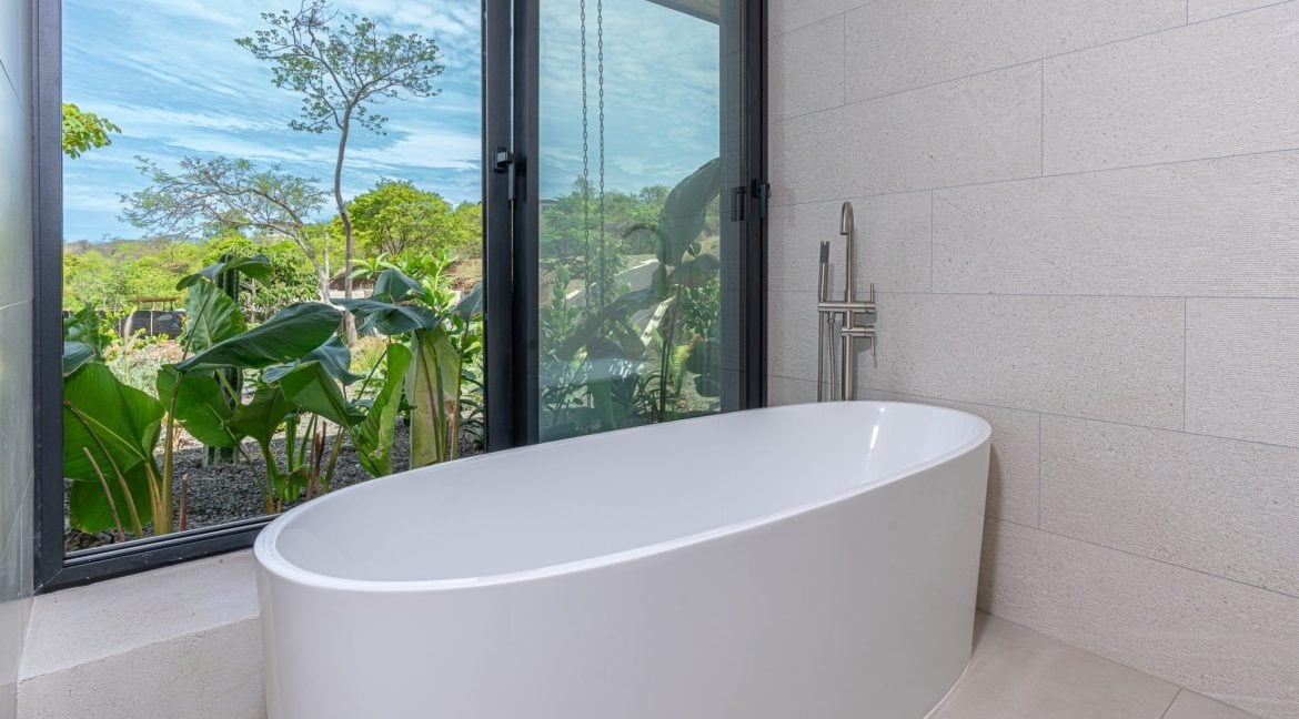 Private Modern Infinity Pool Villa, Tamarindo, Guanacaste