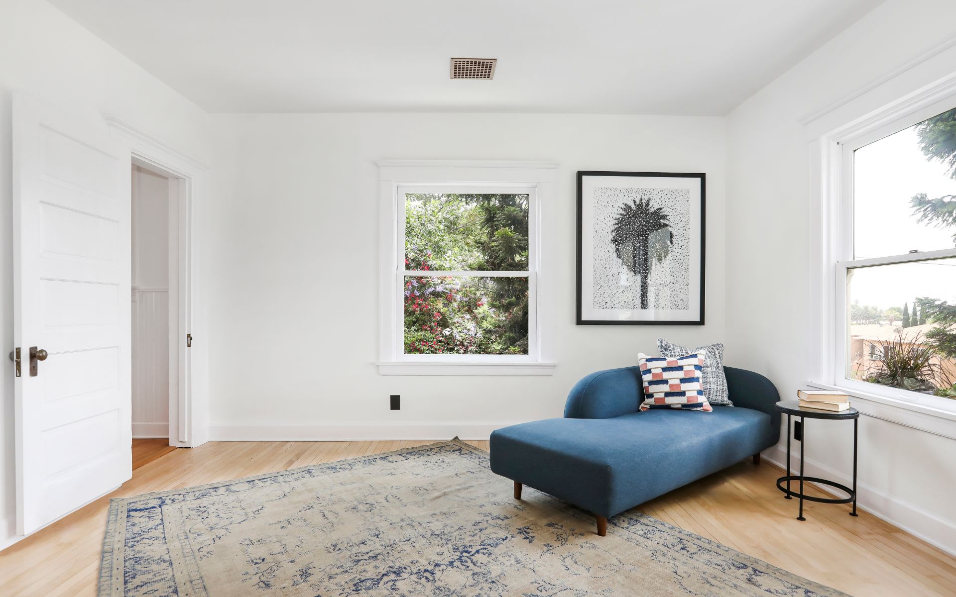  901 Isabel St