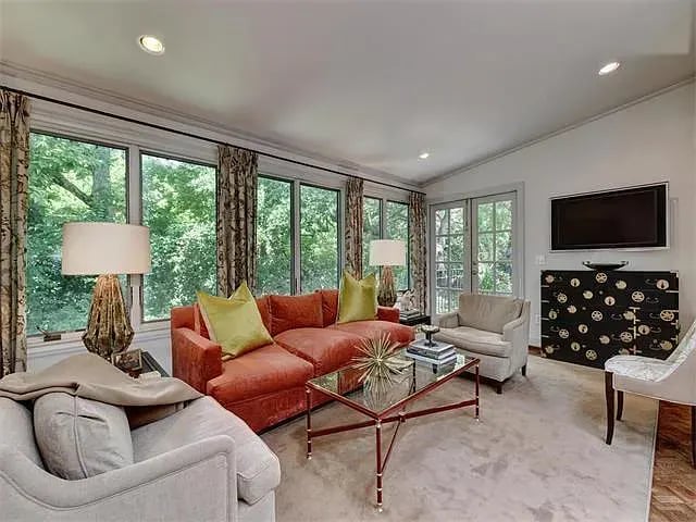 3224 Tarryhollow Dr