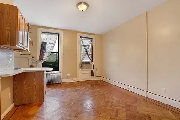 46 Herkimer St Unit: 2 