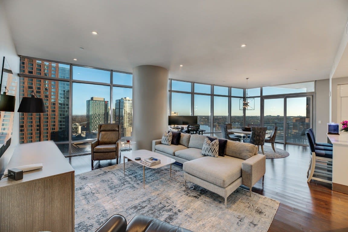 200 Congress Ave, #23F