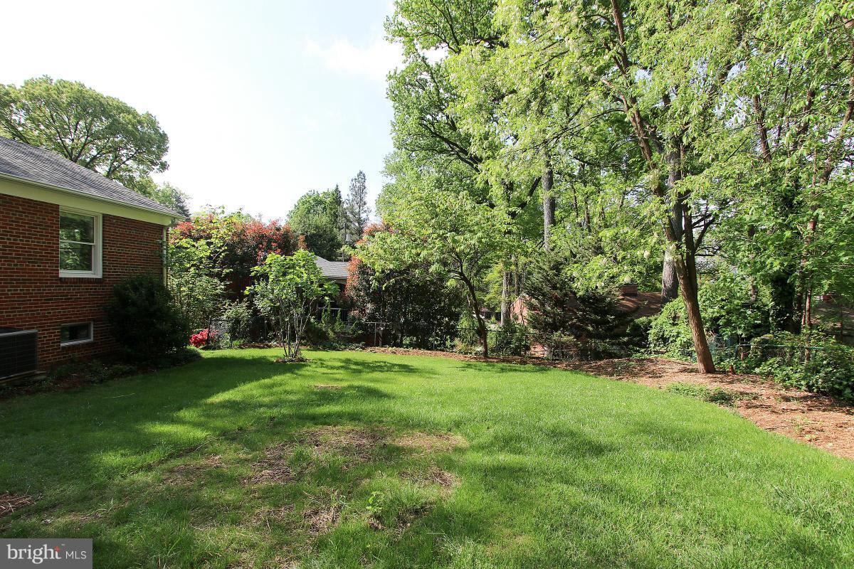 312 Yale Dr
