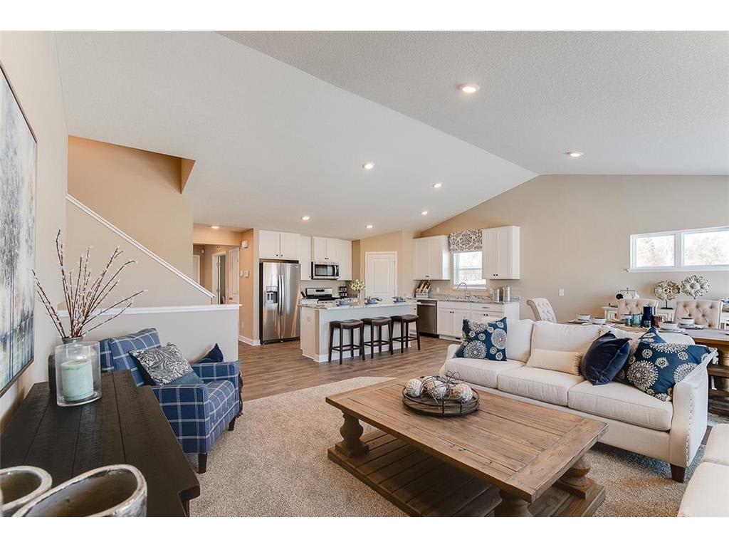 2073 Windermere Drive, Shakopee, MN 55379