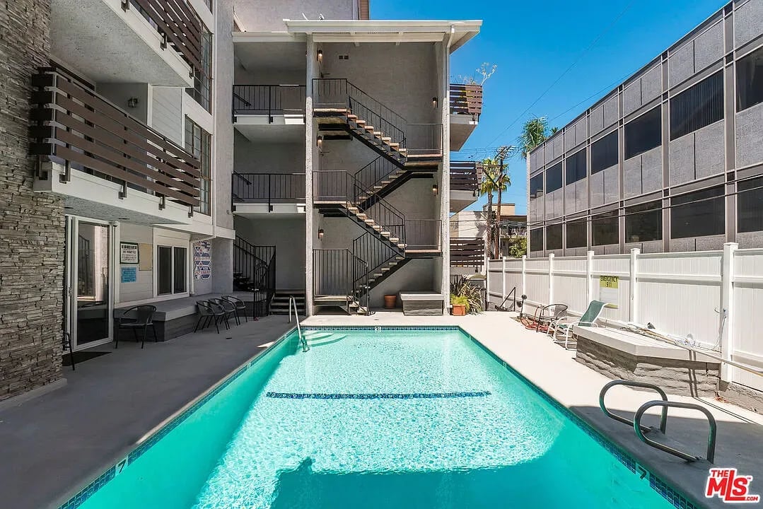 11706 Montana Ave APT 309